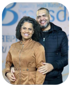 Pastor João e Pastora Raquel